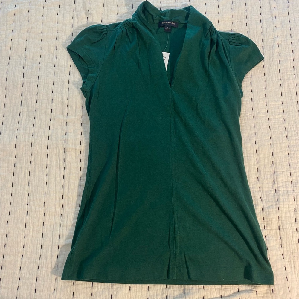 Green Banana Republic top. New with tags